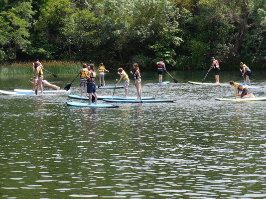 SUP en Vitoria es una actividad de despedidas de soltero